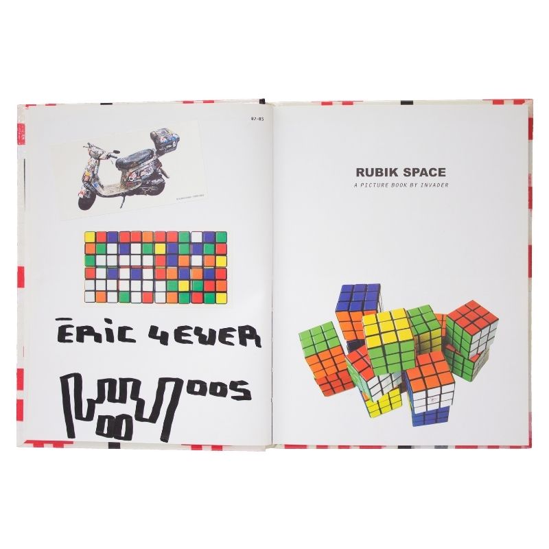37 E Space Invader Book 21 x 16 cm - Eric Brugier - marchand d'art - gestion de collection