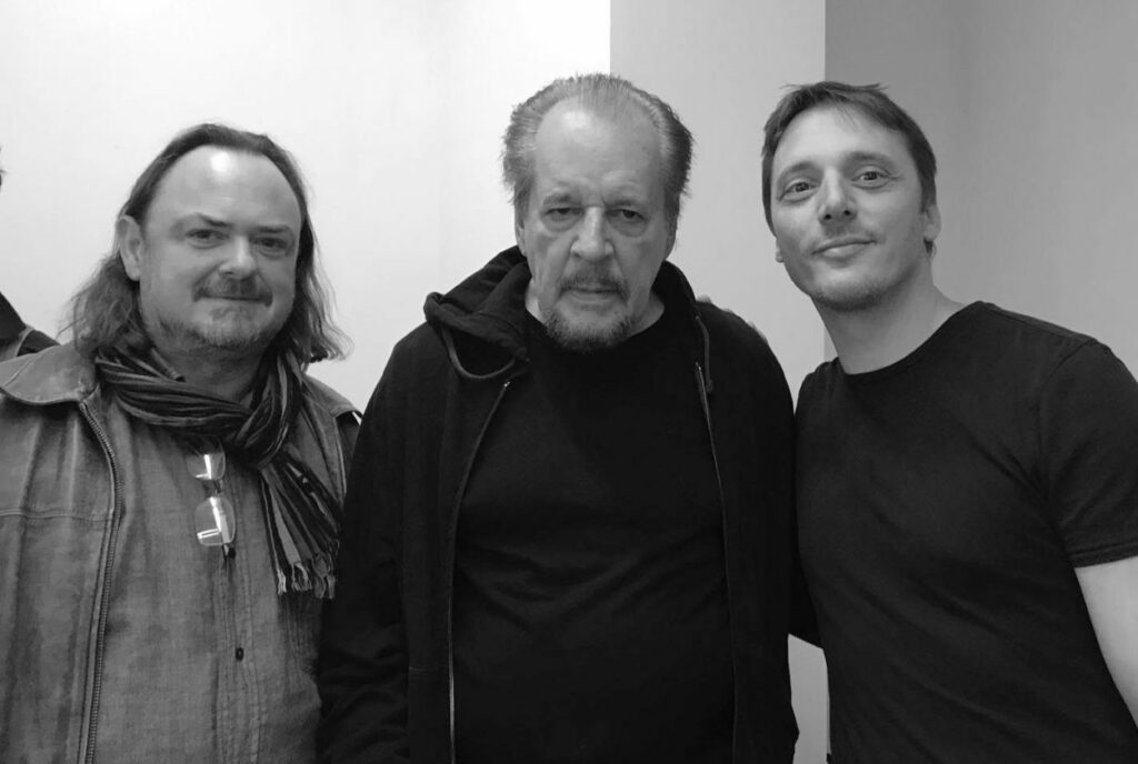 Eric-Brugier-Marchand-d-art-avec-Laurent-Rigail-et-Larry-Clarck